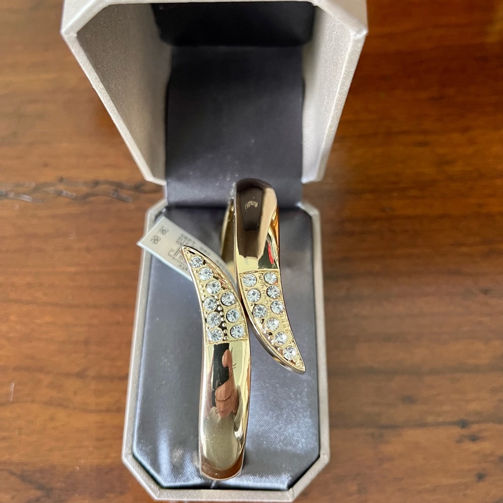 Dillards Gold and Crystal Hinged Bracelet. NWT and Box